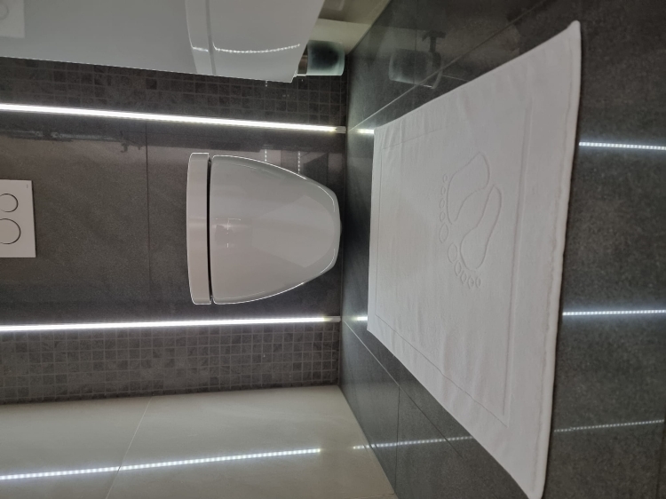 Koberec 50x70 hotelový ze 100% bavlny