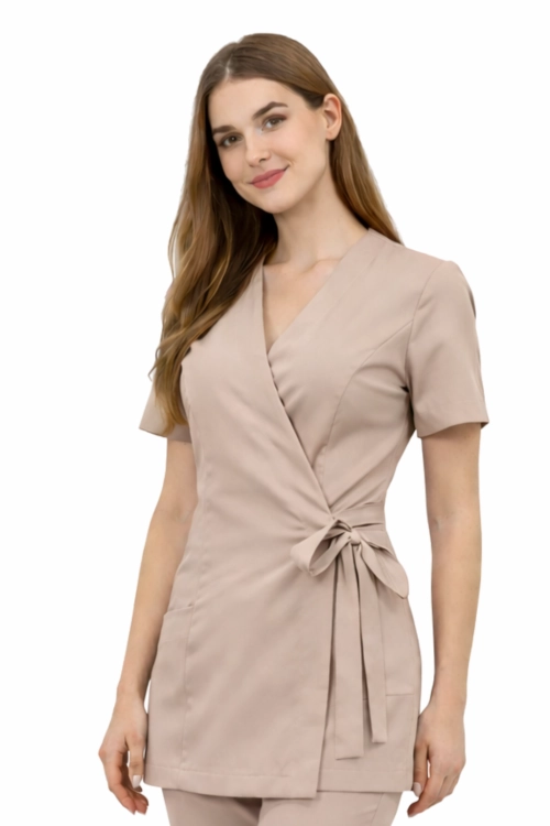 Beżowy żakiet kopertowy, tunika basic premium z krótkim rękawem.png