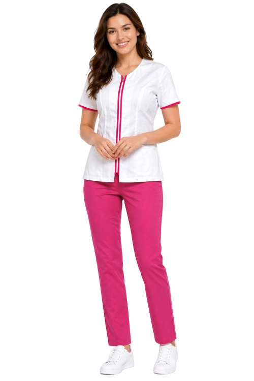 Komplet MEDICAL BEAUTY medyczny żakiet z rożową lamówką i różowymi spodniami cygaretkami.png