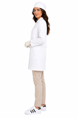 Zestaw laboratoryjny fartuch okulary przeciwodpryskowe czepek medyczny i rekawiczki widok z boku.png